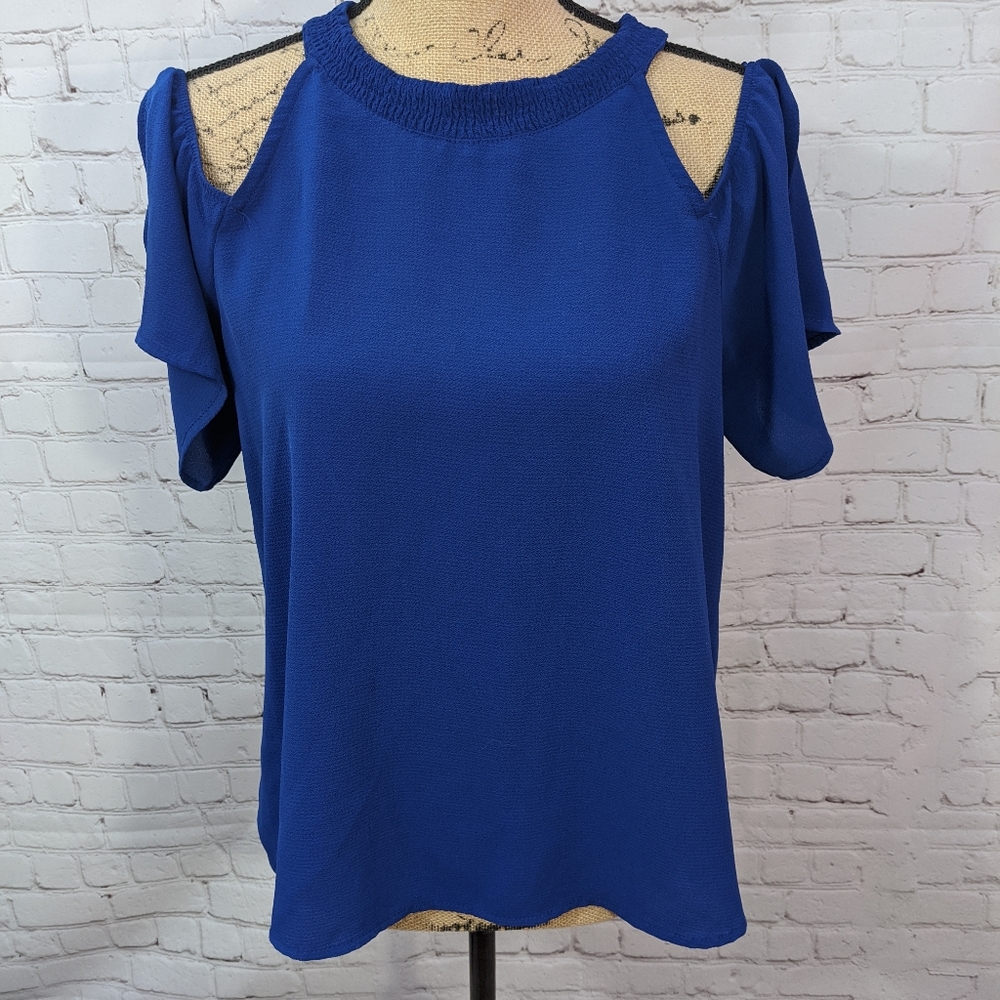 Lily White Cold Shoulder Shirt Large